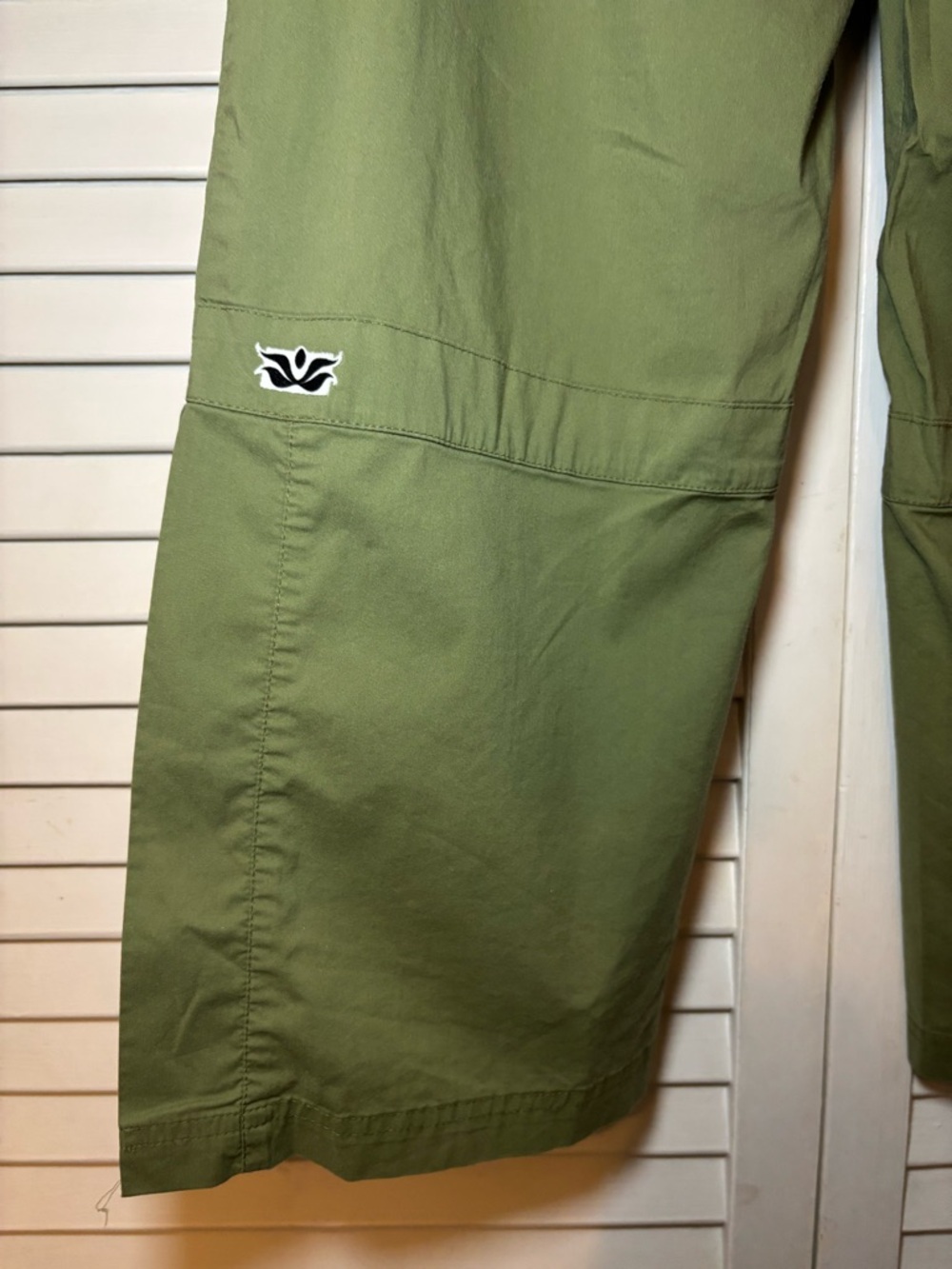 Be Present Women’s Yoga Pants Wide-Leg Capri Olive Green Small Rare - Picture 3 of 11